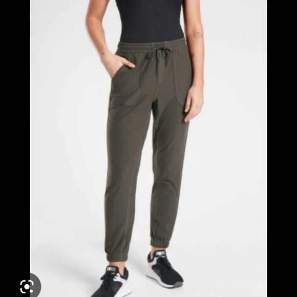 Athleta, Pants & Jumpsuits, Athleta Farallon Jogger Pants Olive Green 2